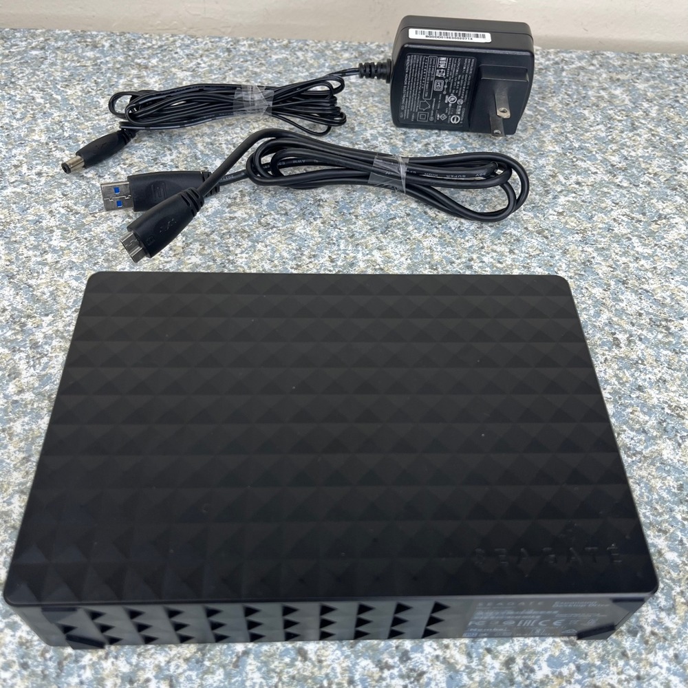 Seagate Expansion Desktop Drive 3TB External Hard Drive Black USB 3.0 SRD0NF2